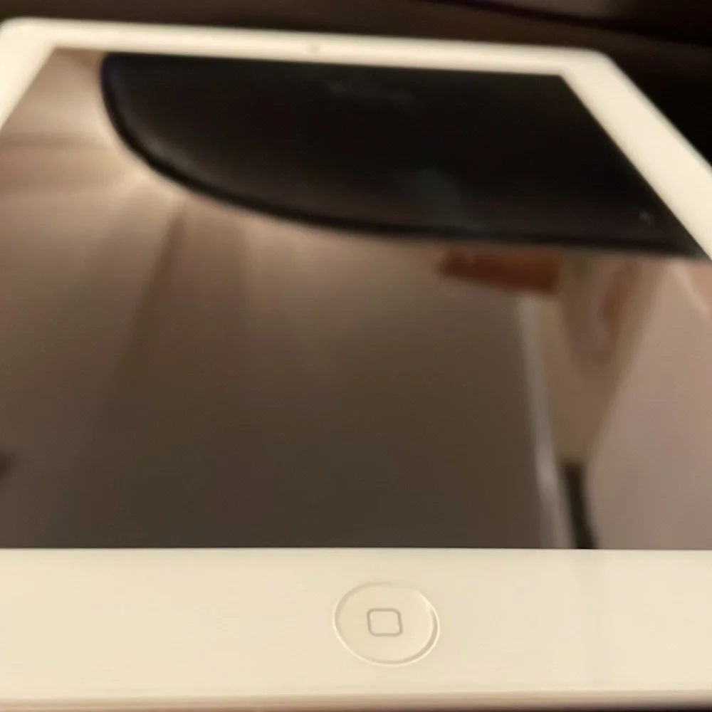 iPad 16 GB.